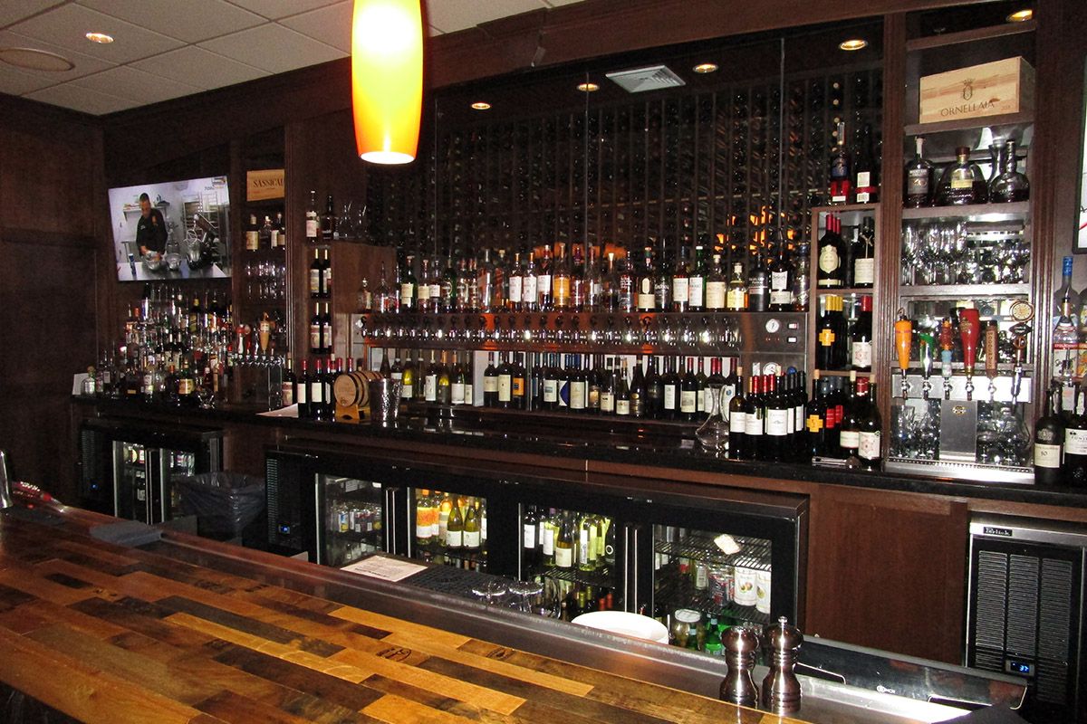 12-tuscan-restaurant-custom-builders